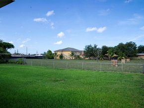 2930 NW 24th Ave, Oakland Park FL 33311
