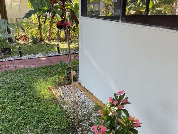 6706 Inwood, North Lauderdale FL 33068