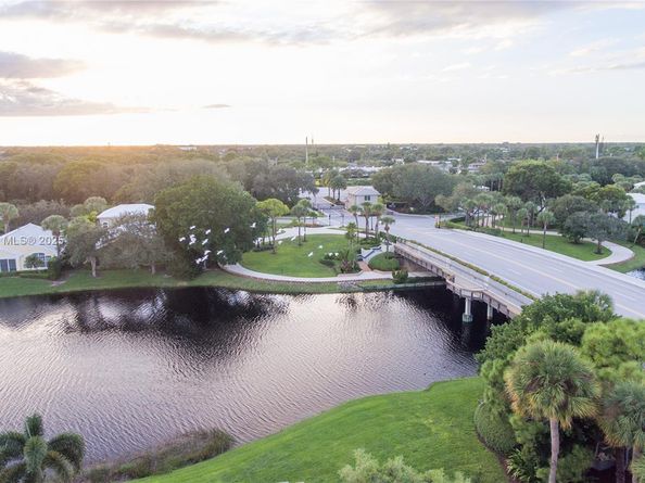 17081 Waterbend Dr 227, Jupiter FL 33477
