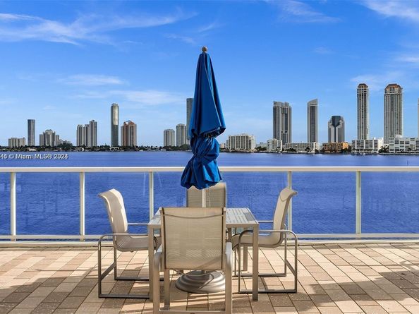 3000 Island Blvd 1201, Aventura FL 33160