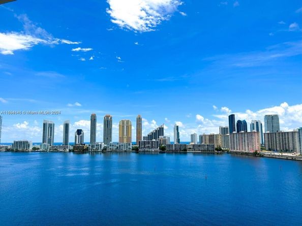3000 Island Blvd 1201, Aventura FL 33160