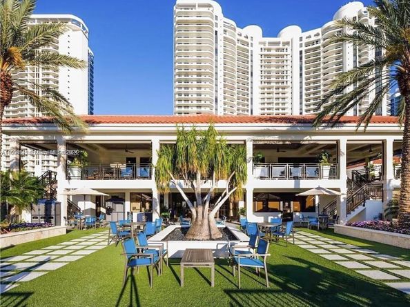 3000 Island Blvd 1201, Aventura FL 33160