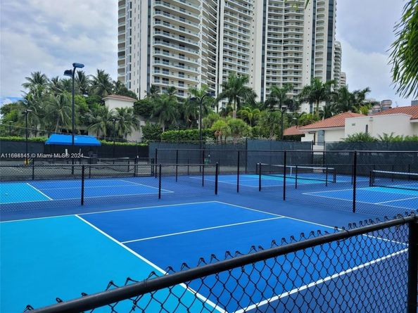 3000 Island Blvd 1201, Aventura FL 33160