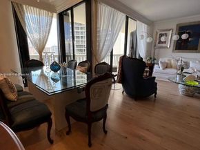 3000 Island Blvd 1201, Aventura FL 33160