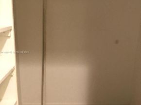 4000 N Hills Dr 32, Hollywood FL 33021