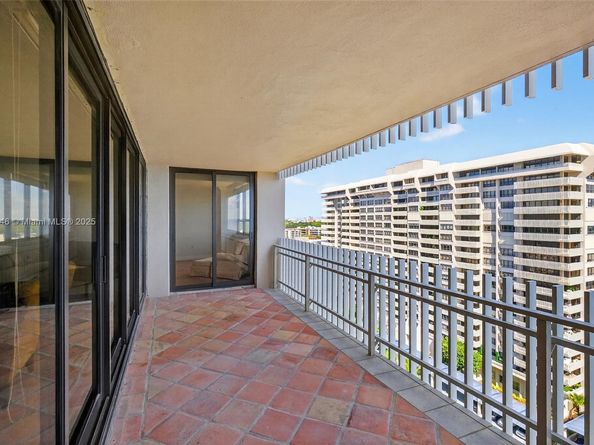 2 Grove Isle Dr B1505, Miami FL 33133