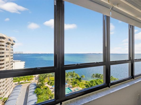 2 Grove Isle Dr B1505, Miami FL 33133