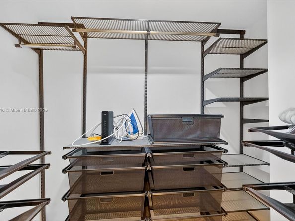 2 Grove Isle Dr B1505, Miami FL 33133