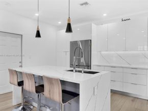 27345 SW 142nd Ave, Homestead FL 33032