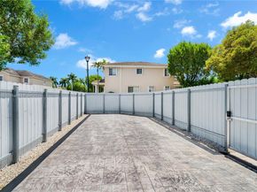 27345 SW 142nd Ave, Homestead FL 33032
