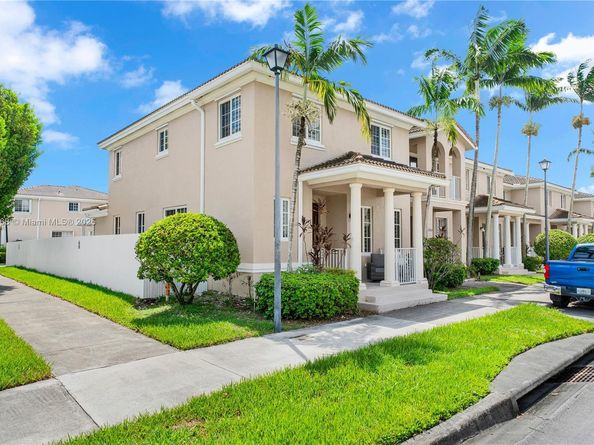 27345 SW 142nd Ave, Homestead FL 33032