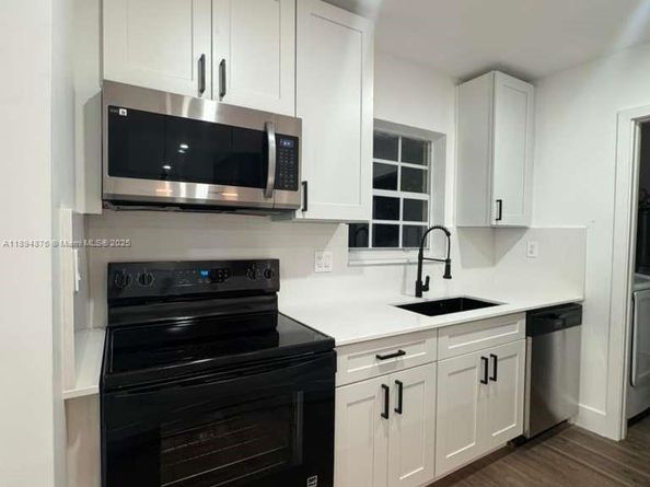 2411 SW 50th Ter, Fort Lauderdale FL 33317
