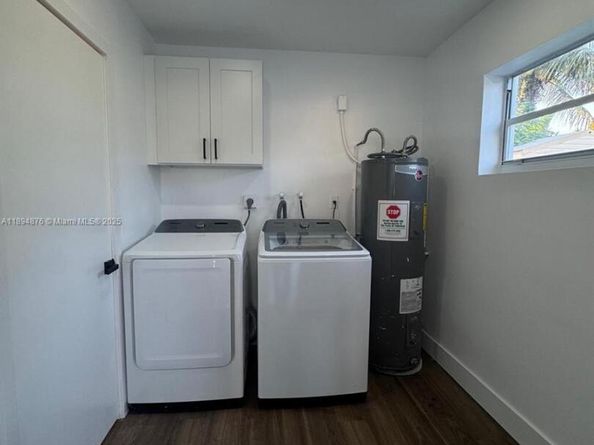 2411 SW 50th Ter, Fort Lauderdale FL 33317