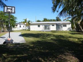 2411 SW 50th Ter, Fort Lauderdale FL 33317