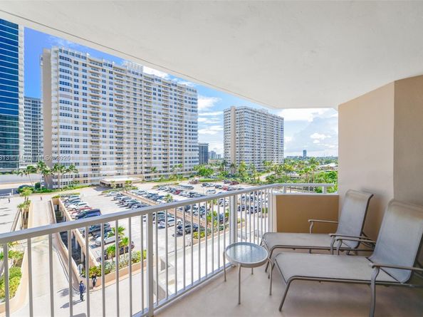 1950 S Ocean Dr 5G, Hallandale Beach FL 33009