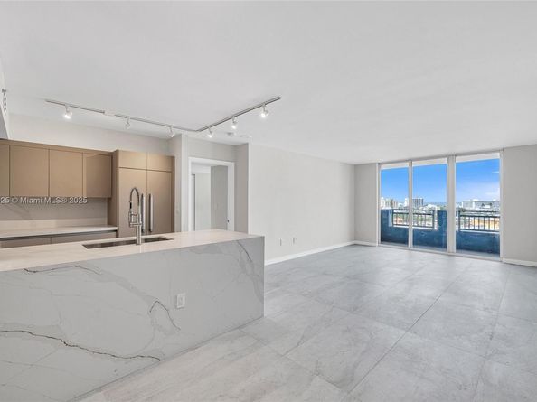 90 Alton Rd 1103, Miami Beach FL 33139