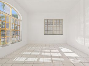 17811 SW 4th Ct, Pembroke Pines FL 33029