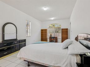 17811 SW 4th Ct, Pembroke Pines FL 33029