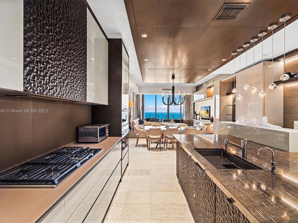 2821 S Bayshore Dr 19B, Miami FL 33133