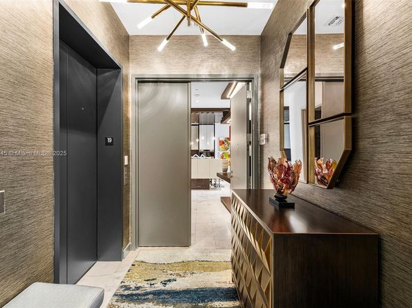 2821 S Bayshore Dr 19B, Miami FL 33133