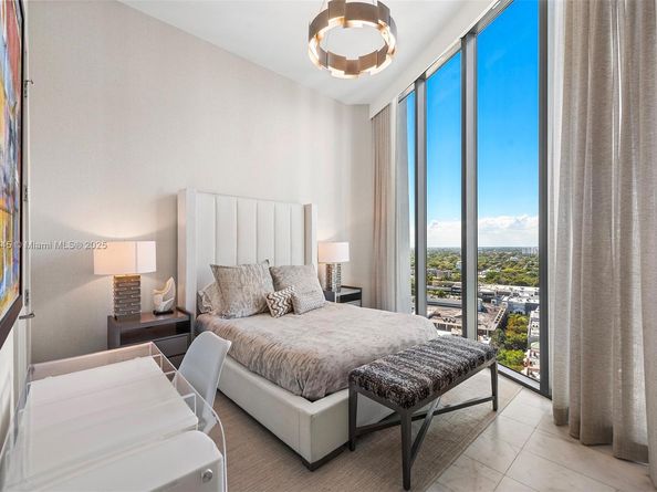 2821 S Bayshore Dr 19B, Miami FL 33133