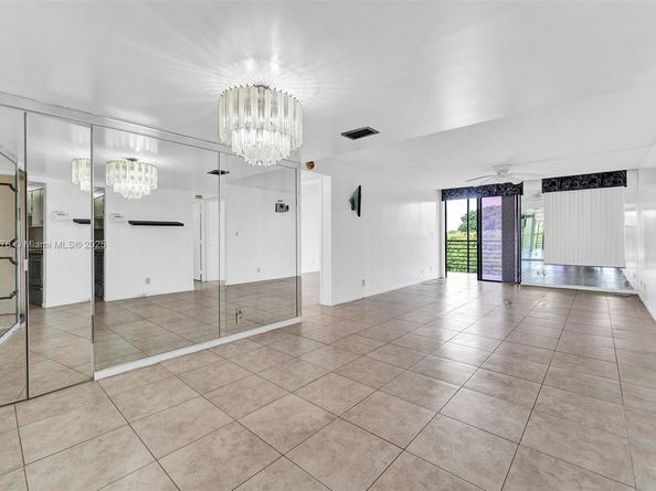 6301 N University Dr 310, Tamarac FL 33321