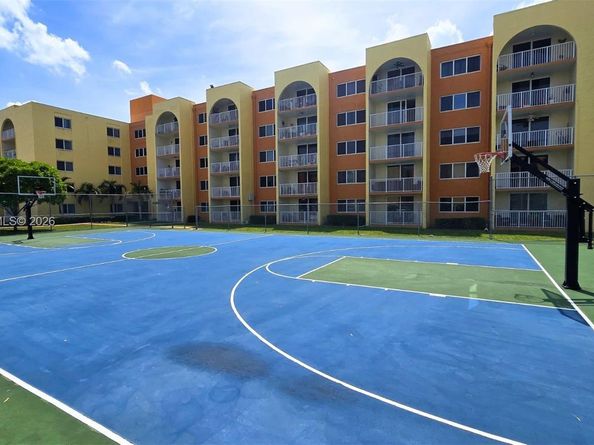 Undisclosed Address #A12049376, Hialeah FL 33015