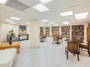 3180 S Ocean Dr 1018, Hallandale Beach FL 33009