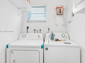 2338 Fillmore St, Hollywood FL 33020