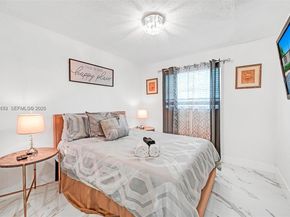 2338 Fillmore St, Hollywood FL 33020