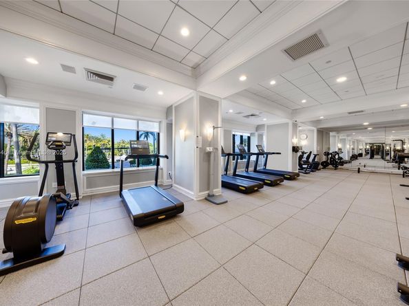 9801 Collins Ave 5Q, Bal Harbour FL 33154