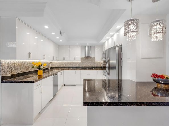 9801 Collins Ave 5Q, Bal Harbour FL 33154