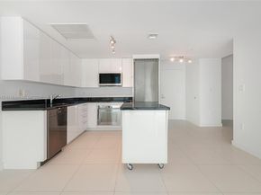92 SW 3rd St 3503, Miami FL 33130