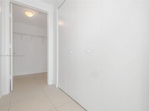 92 SW 3rd St 3503, Miami FL 33130