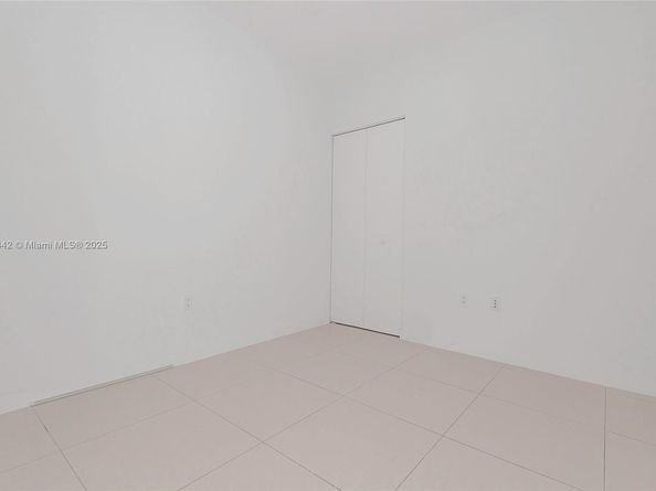 92 SW 3rd St 3503, Miami FL 33130