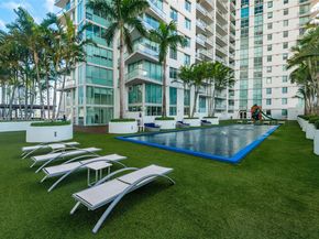 92 SW 3rd St 3503, Miami FL 33130