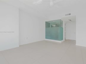 92 SW 3rd St 3503, Miami FL 33130