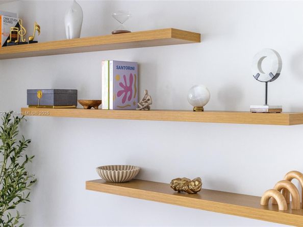 159 NE 6th St 3615, Miami FL 33132