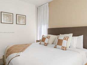 159 NE 6th St 3615, Miami FL 33132