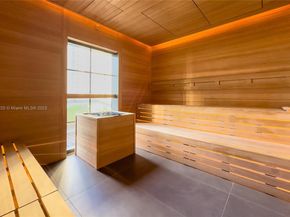 159 NE 6th St 3615, Miami FL 33132