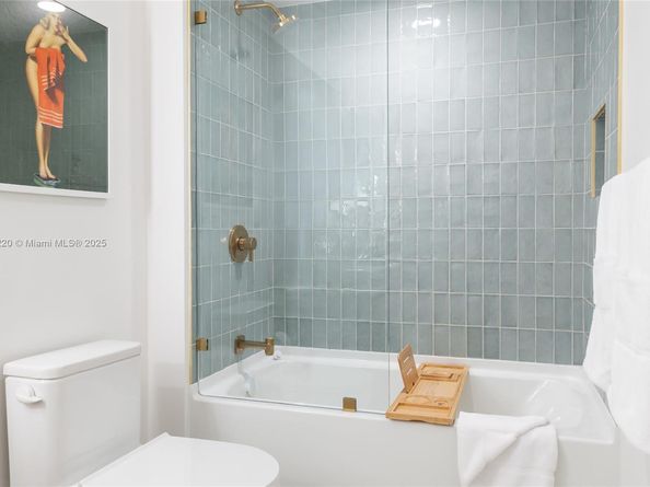 159 NE 6th St 3615, Miami FL 33132