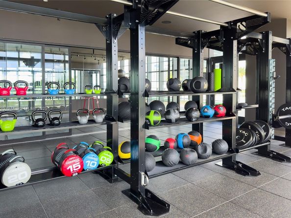 159 NE 6th St 3615, Miami FL 33132