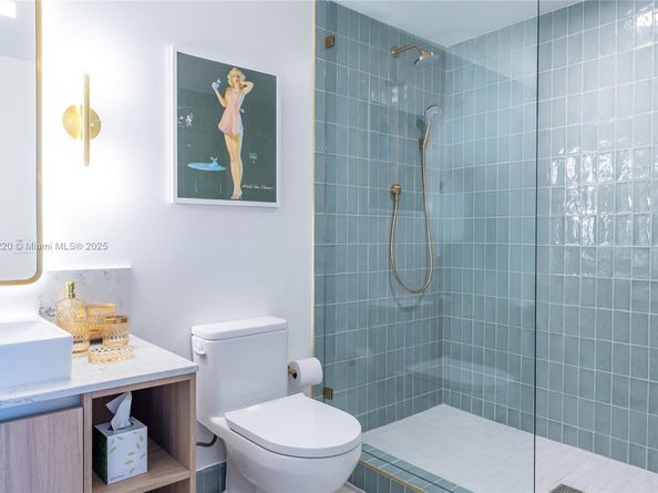 159 NE 6th St 3615, Miami FL 33132