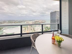 159 NE 6th St 3615, Miami FL 33132