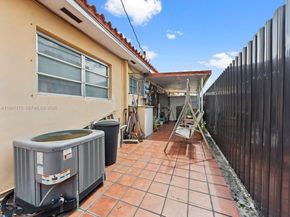 27 E 12th St, Hialeah FL 33010