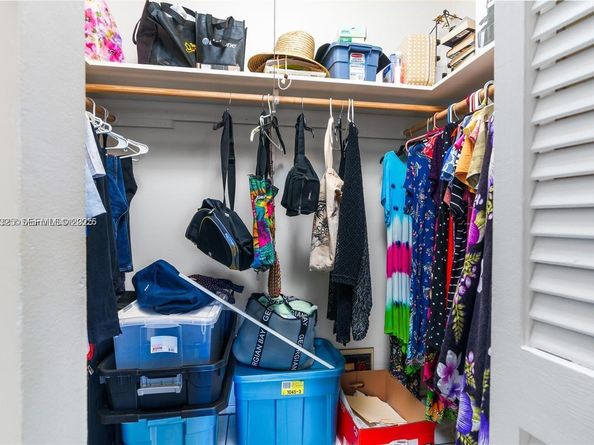 5300 Washington St J115, Hollywood FL 33021