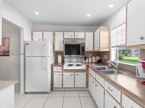 5300 Washington St J115, Hollywood FL 33021