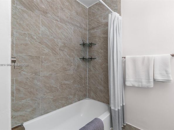 5300 Washington St J115, Hollywood FL 33021