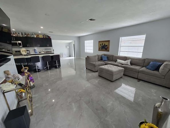 12530 SW 185th St, Miami FL 33177