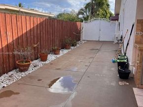 10532 NW 30th Ave, Miami FL 33147